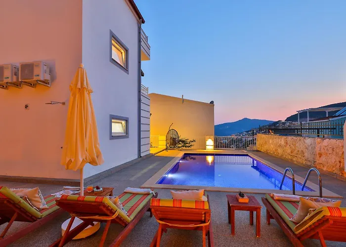 Buse Kalkan فيلة